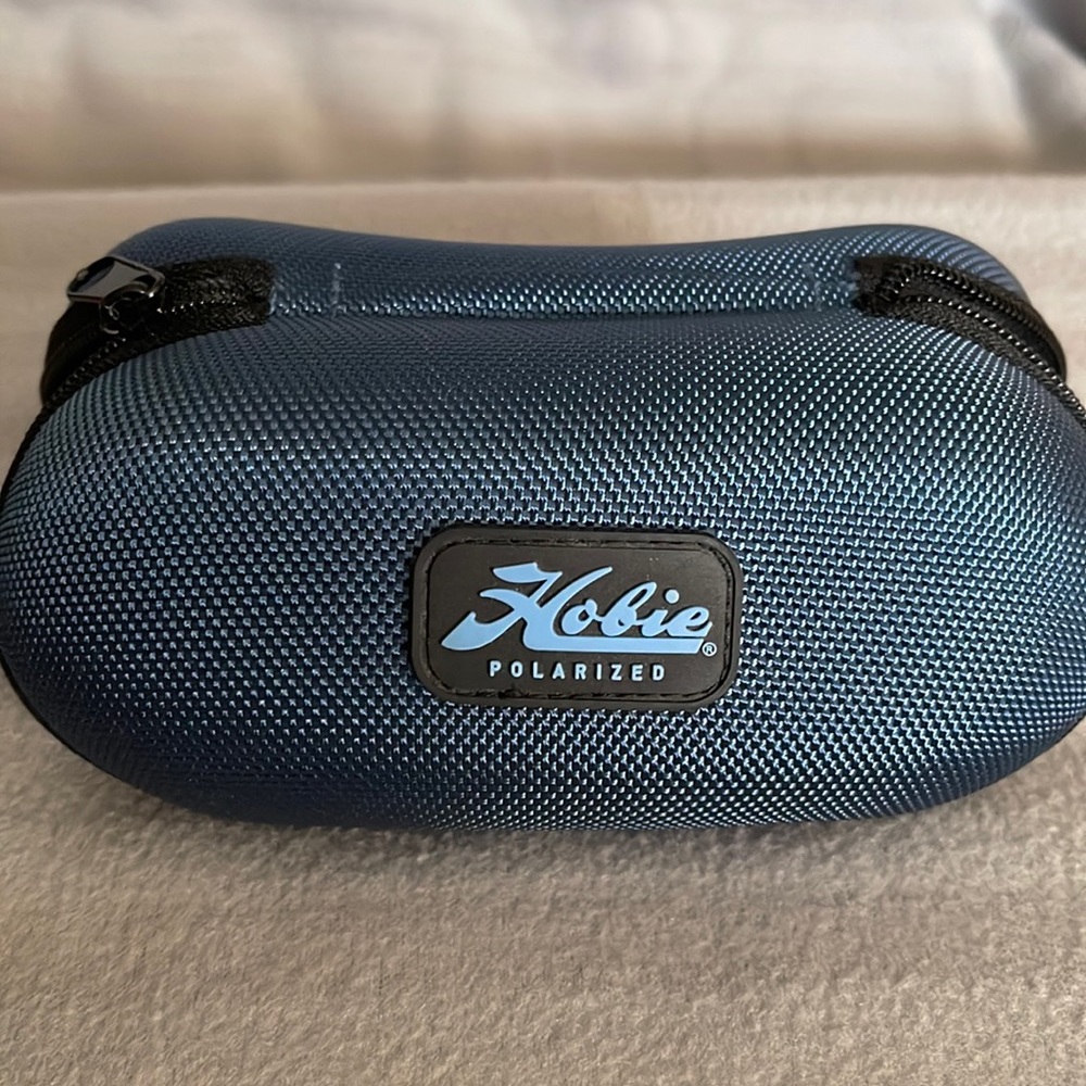 Hobie zipper sunglasses/eyeglasses semi-hard case  NWOT